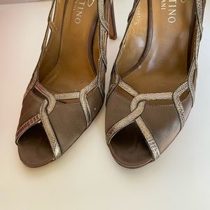 Valentino bronze heels with box, pre owned.